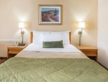 Ramada By Wyndham