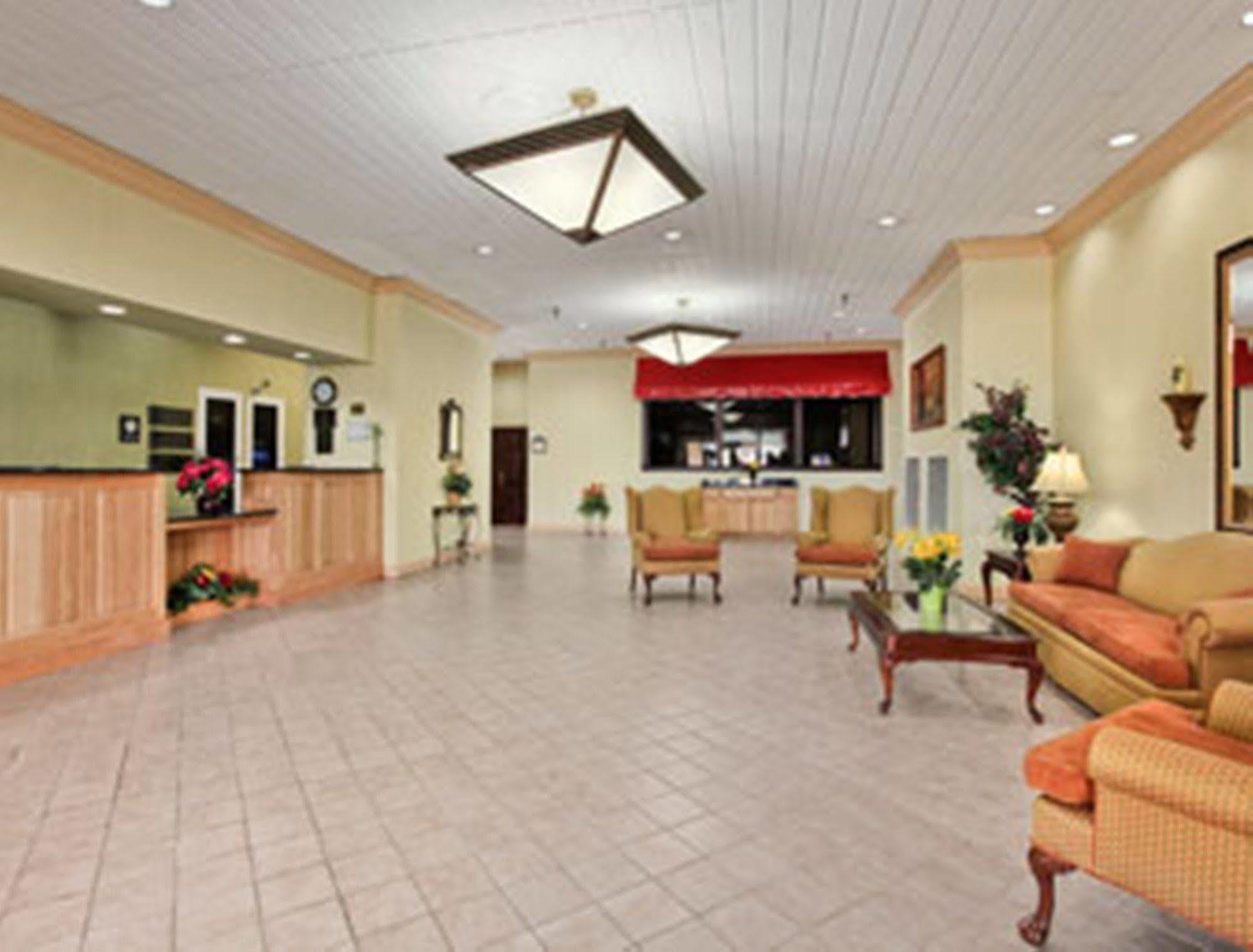 Ramada By Wyndham 3* Wytheville